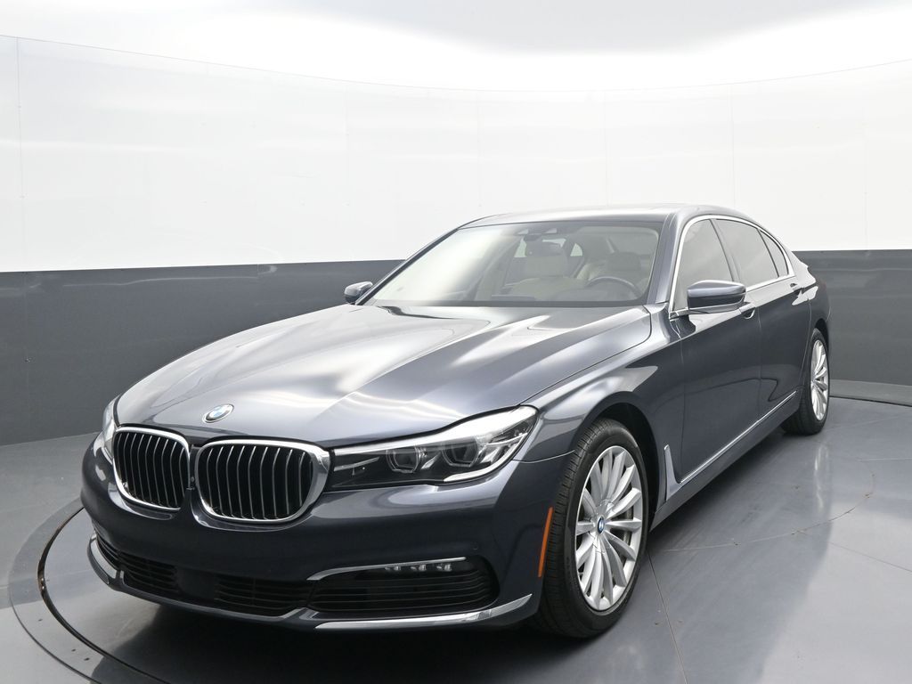 2016 BMW 7 Series 740i's photo