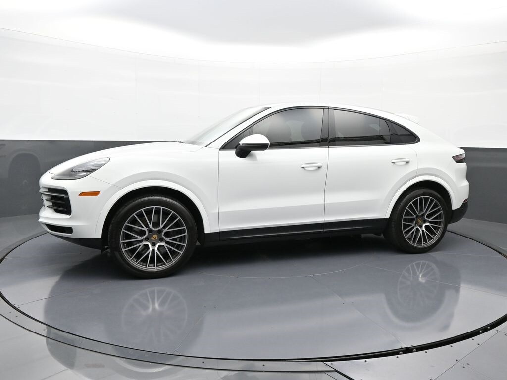 2022 Porsche Cayenne Coupe Platinum Edition photo 3