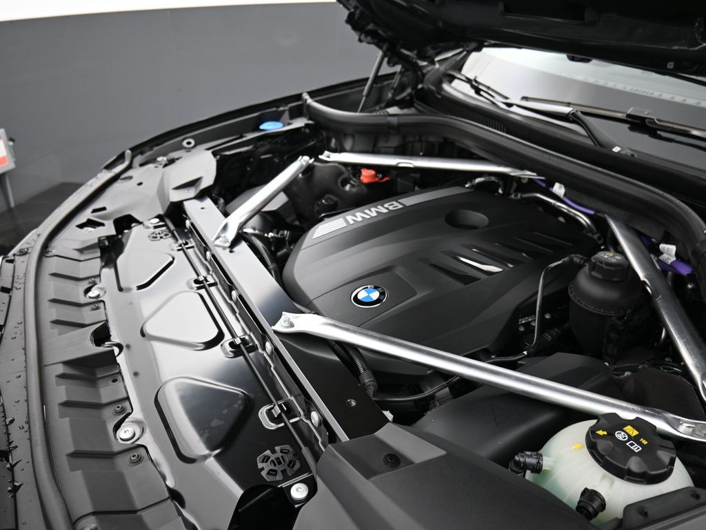 2026 BMW X7 40i - Photo 14