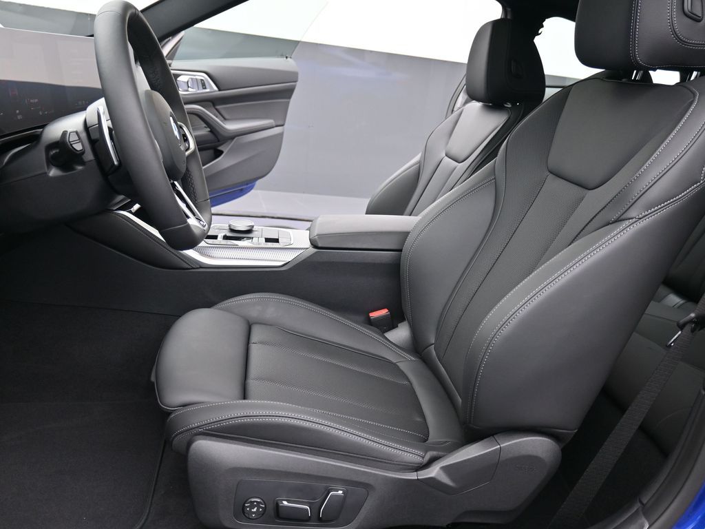 2026 BMW 4 Series 430i - Photo 11