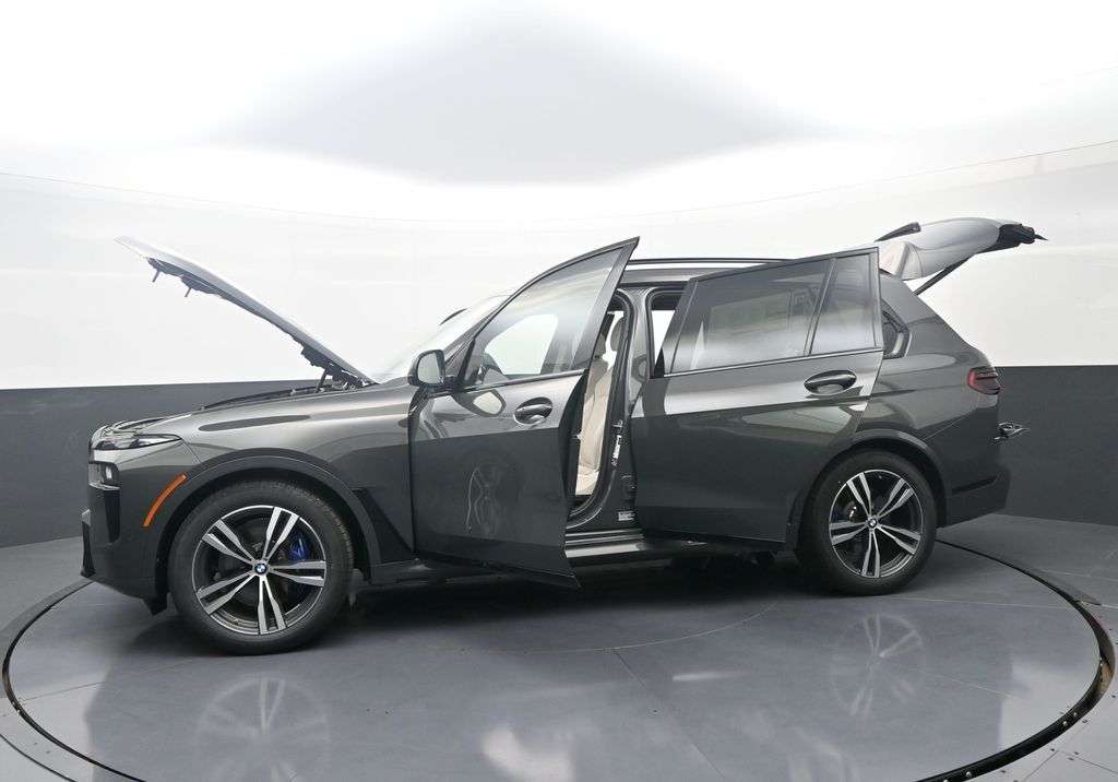 2026 BMW X7 40i - Photo 41