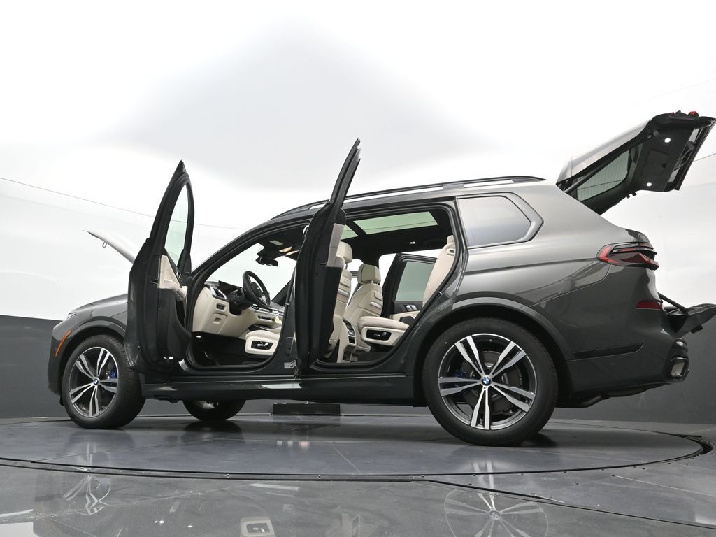 2026 BMW X7 40i - Photo 42