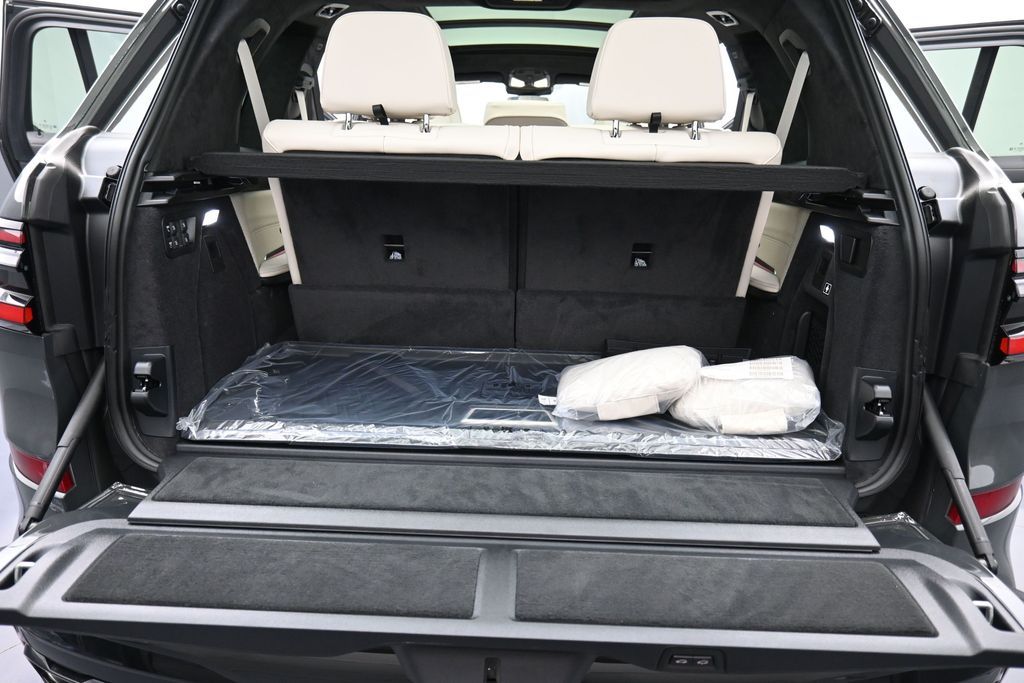 2026 BMW X7 40i - Photo 17