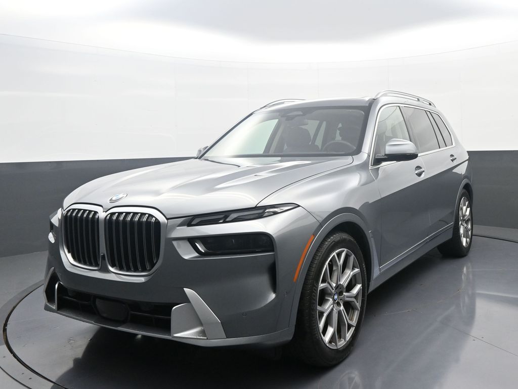 2026 BMW X7 xDrive40i's photo