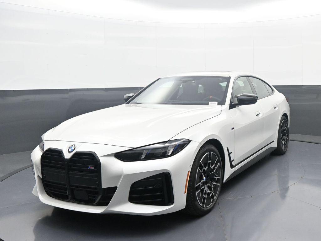 New 2026 BMW 4 Series M440i xDrive Hatchback