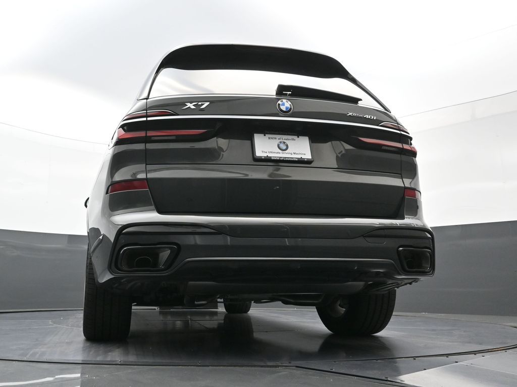 2026 BMW X7 40i - Photo 27