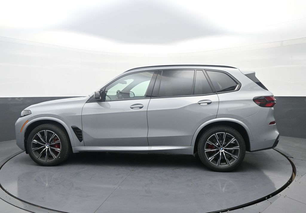 2026 BMW X5 M60i - Photo 6