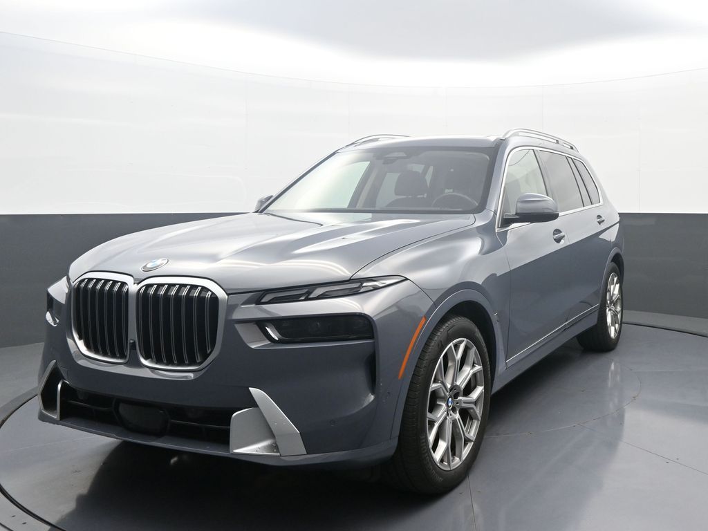 2026 BMW X7 xDrive40i's photo
