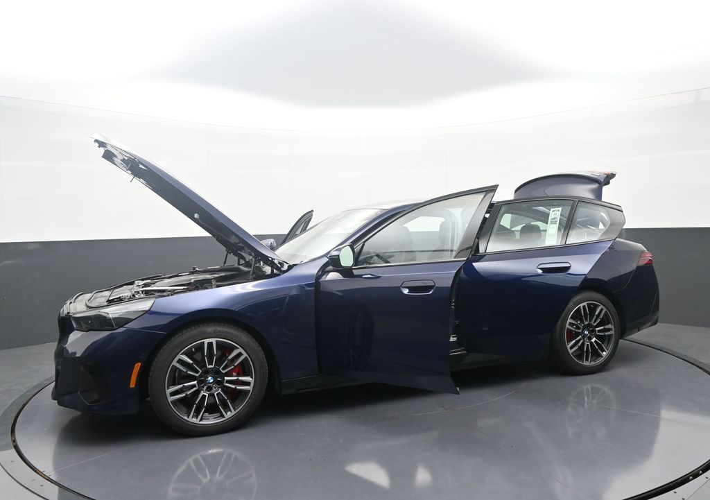 2026 BMW 5 Series 540i - Photo 41