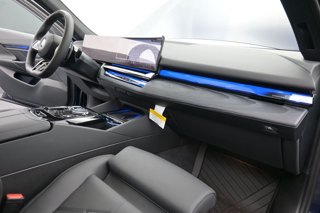 2026 BMW 5 Series 540i - Photo 20