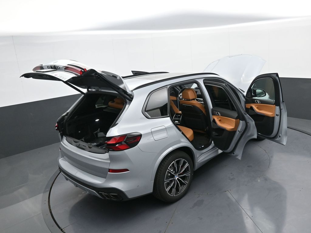 2026 BMW X5 M60i - Photo 43