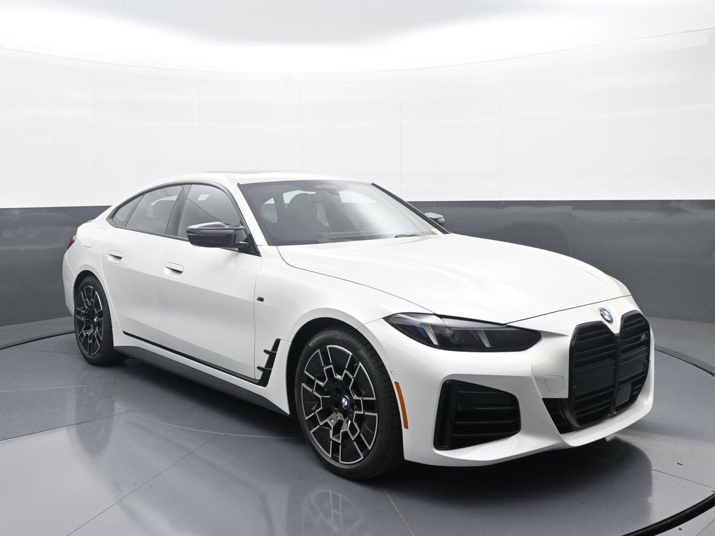New 2026 BMW 4 Series M440i xDrive Hatchback