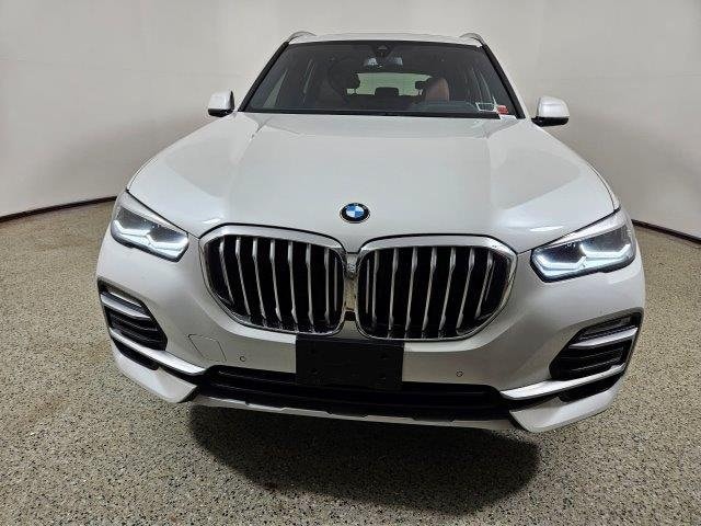 Used 2021 BMW X5 40i with VIN 5UXCR6C06M9E32399 for sale in Louisville, KY