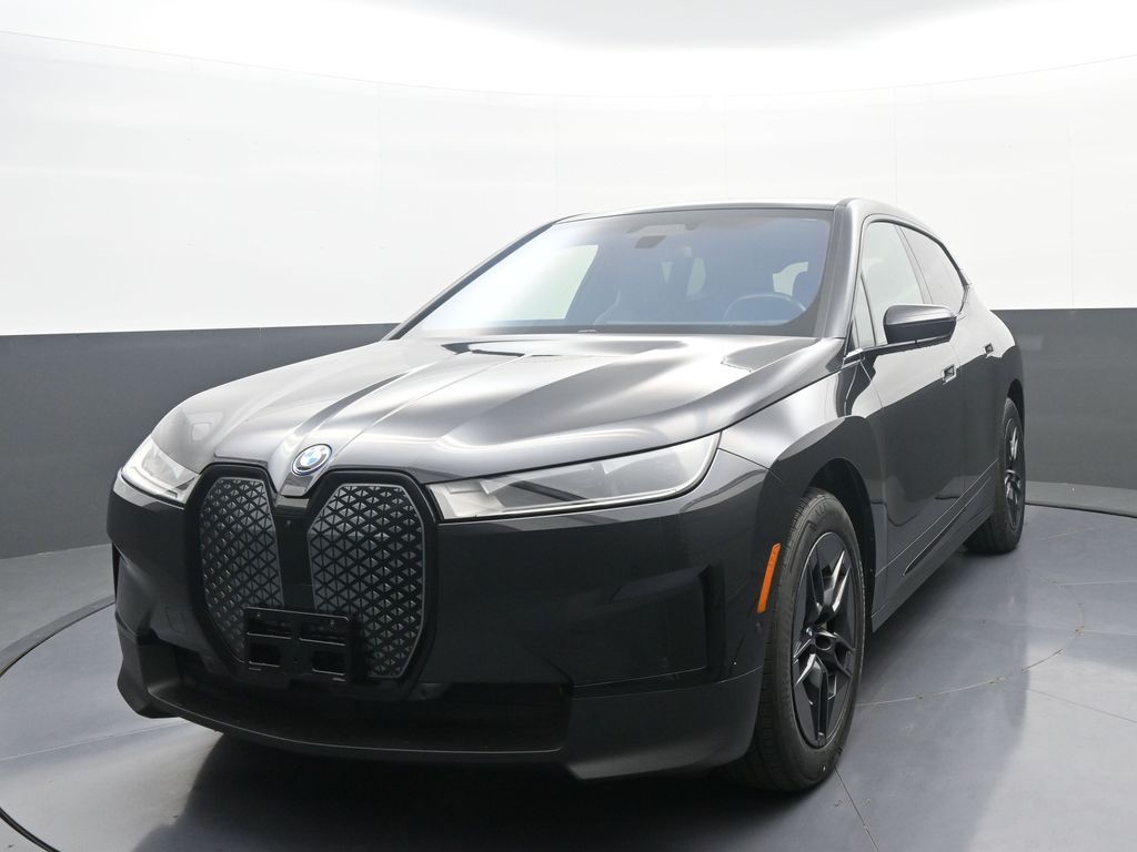 2024 BMW iX xDrive50's photo