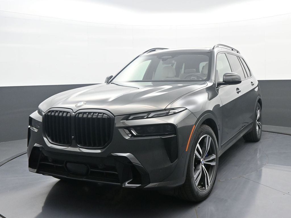 2026 BMW X7 xDrive40i's photo