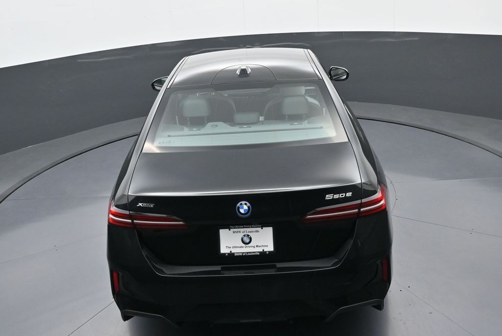 2026 BMW 5 Series 550e - Photo 35