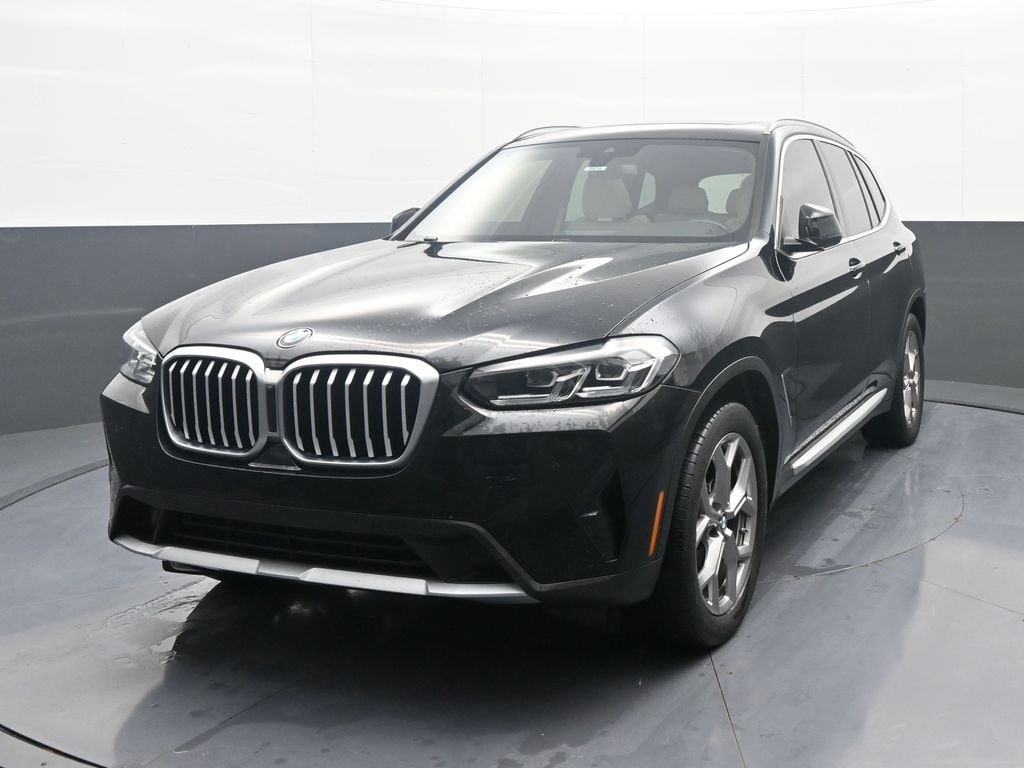 2022 BMW X3 30i's photo