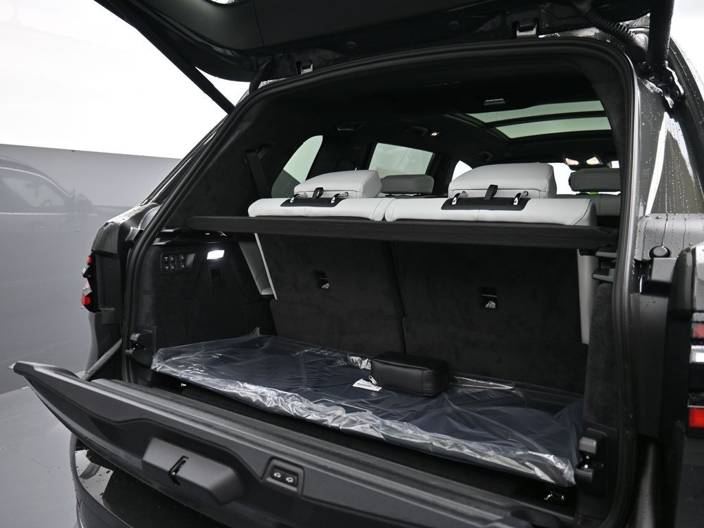 2026 BMW X7 40i - Photo 11
