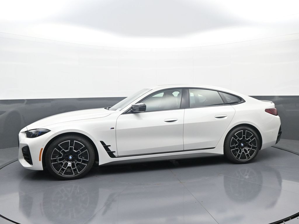 New 2026 BMW 4 Series M440i xDrive Hatchback