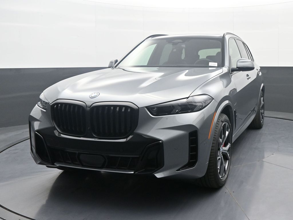 2026 BMW X5 xDrive50e's photo