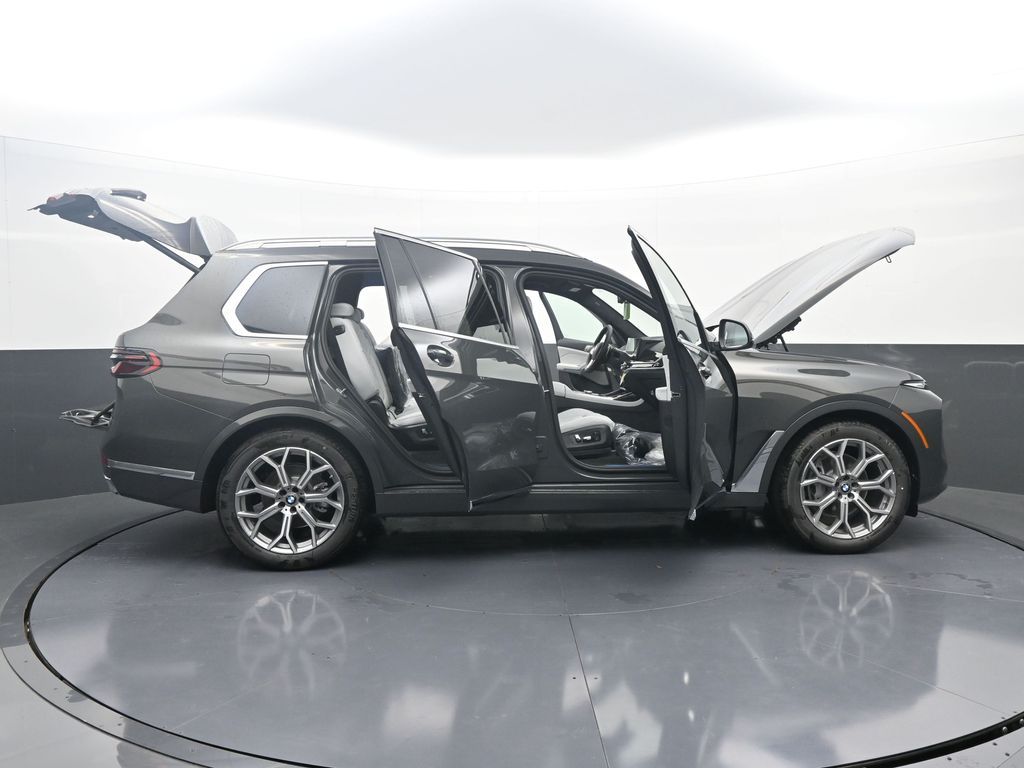 2026 BMW X7 40i - Photo 47