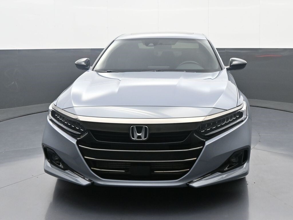 2022 Honda Accord Sport 2.0T photo 2