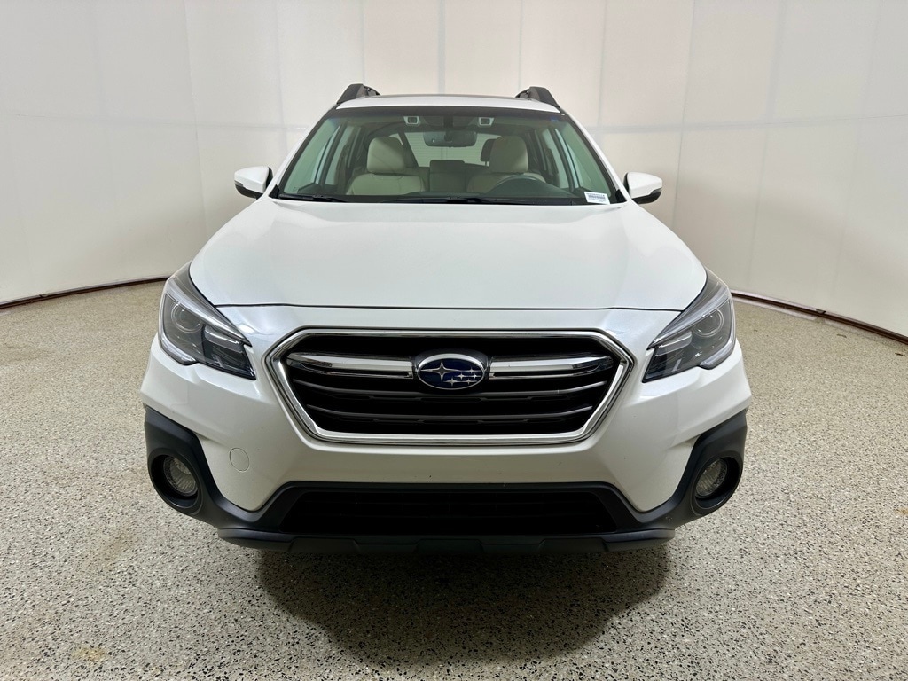 Used 2018 Subaru Outback Limited with VIN 4S4BSENC0J3272224 for sale in Louisville, KY