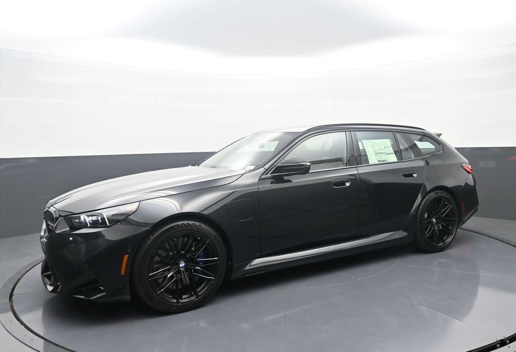 New 2027 BMW M5 Base Wagon