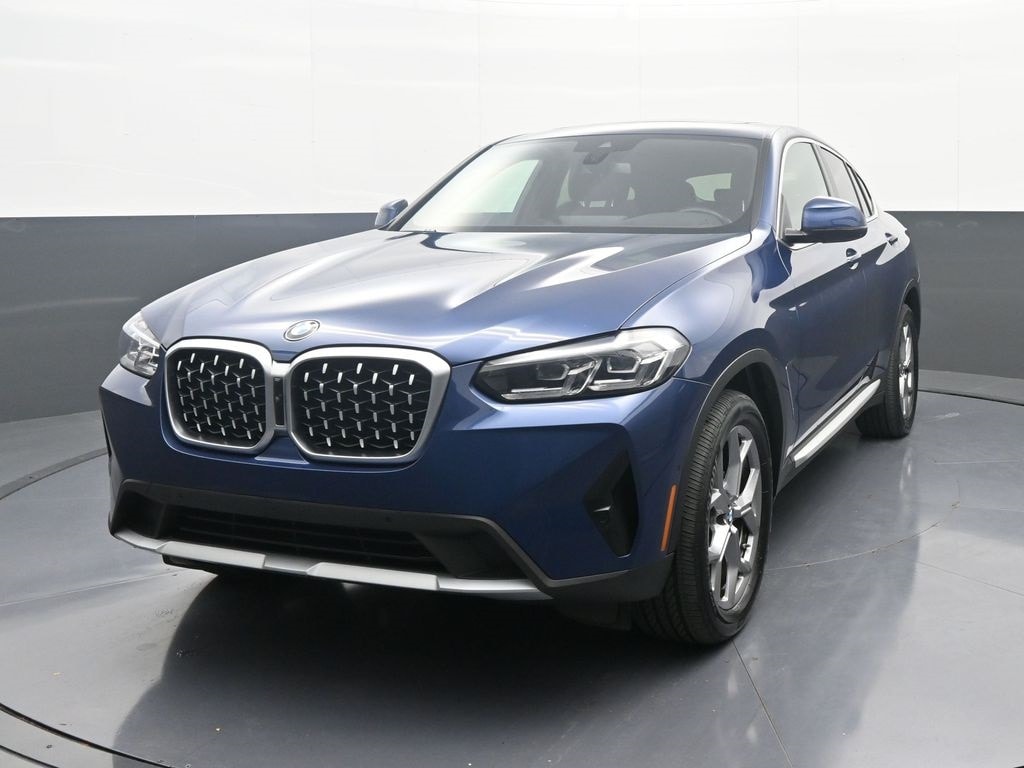 2024 BMW X4 30i's photo