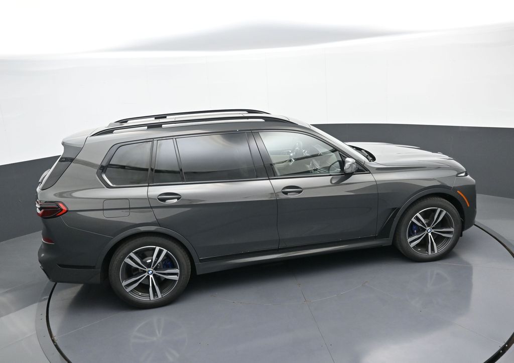 2026 BMW X7 40i - Photo 37