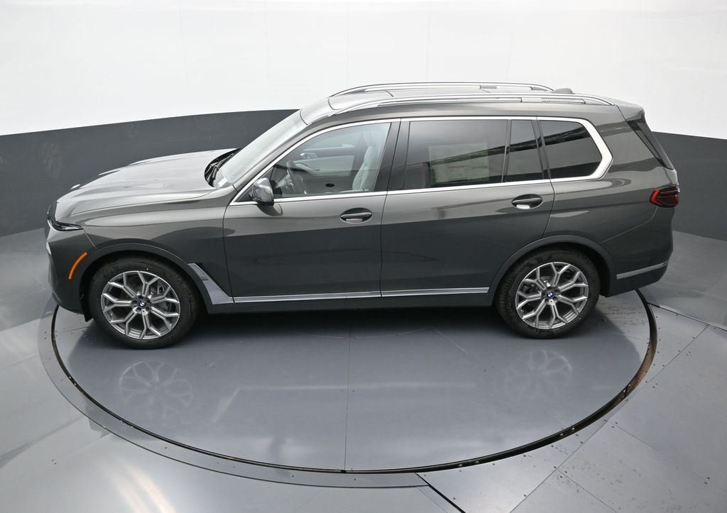 2026 BMW X7 40i - Photo 43