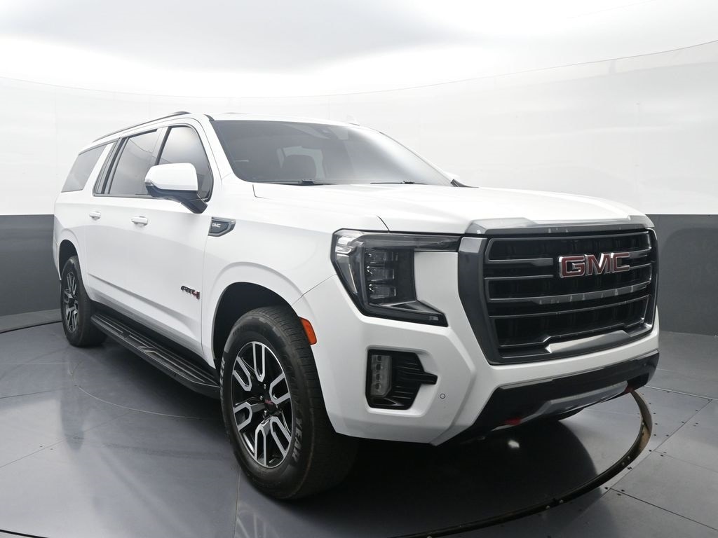 2022 GMC Yukon XL AT4's photo