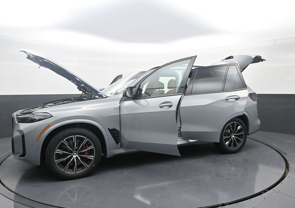 2026 BMW X5 M60i - Photo 40