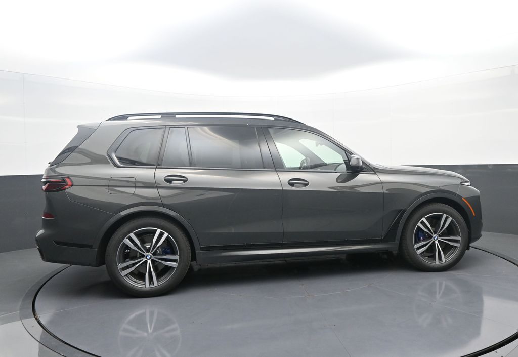 2026 BMW X7 40i - Photo 8