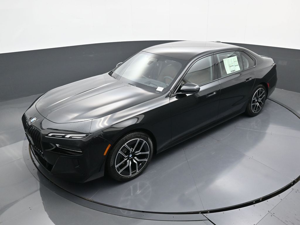 2026 BMW 7 Series 740i - Photo 41