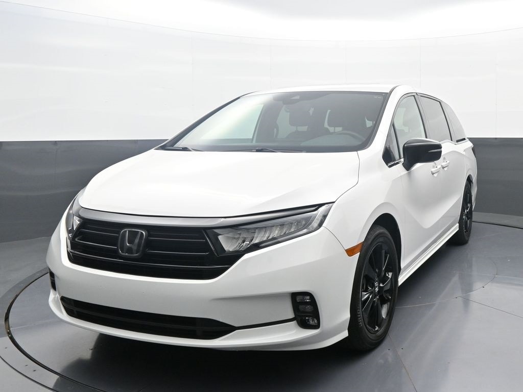 2024 Honda Odyssey SPORT's photo