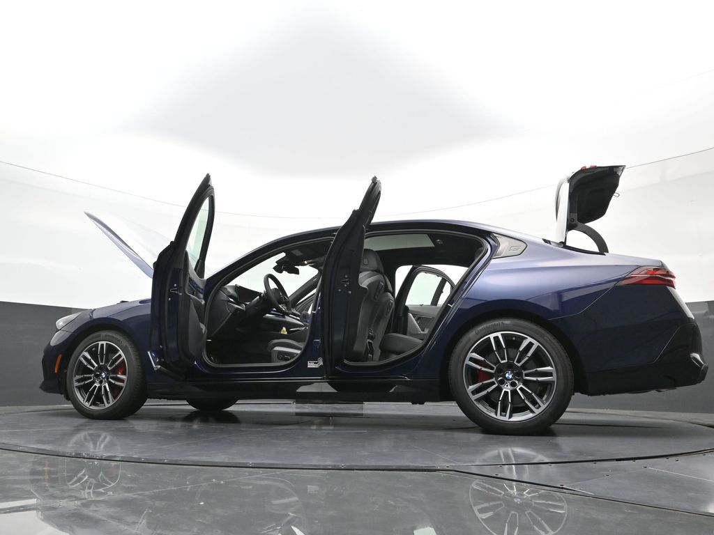 2026 BMW 5 Series 540i - Photo 42