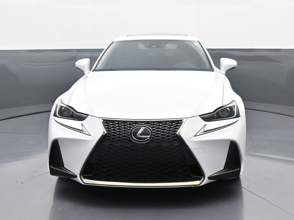 2018 Lexus IS 300 F SPORT photo 2