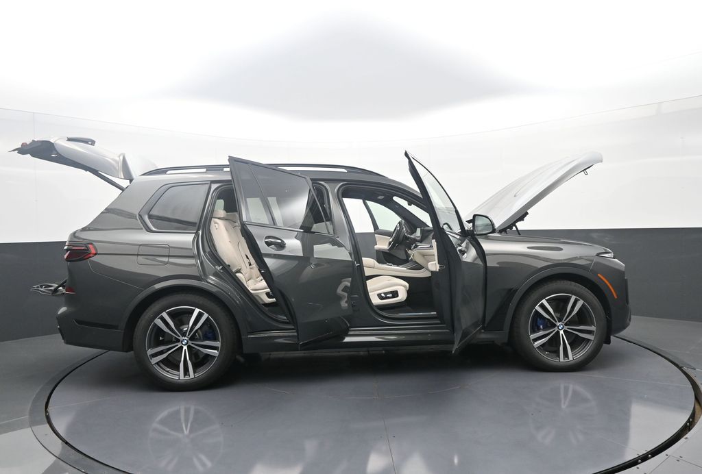 2026 BMW X7 40i - Photo 45