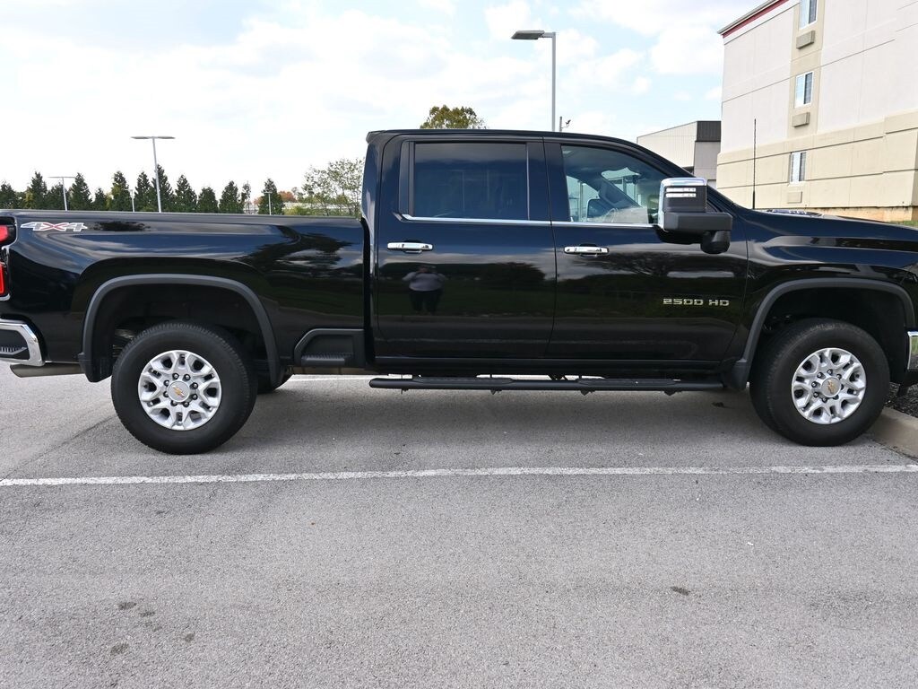 2024 Chevrolet Silverado 2500HD LTZ photo 4