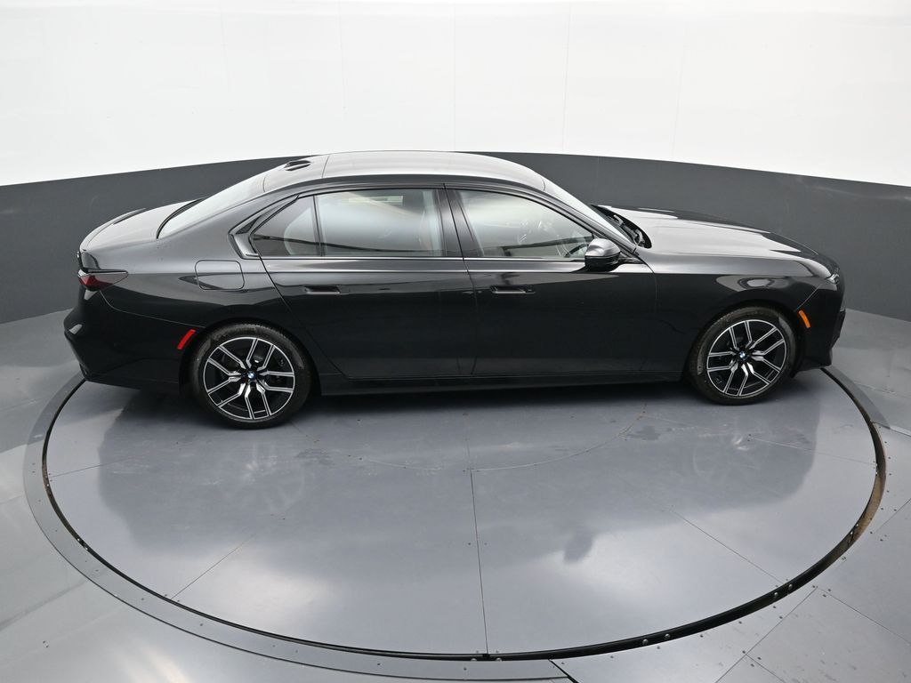 2026 BMW 7 Series 740i - Photo 46
