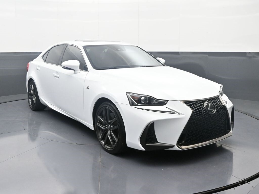 2018 Lexus IS 300 F SPORT photo 2