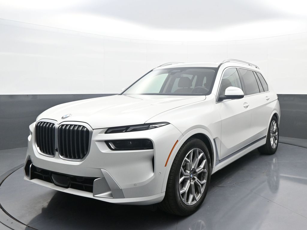 2026 BMW X7 xDrive40i's photo
