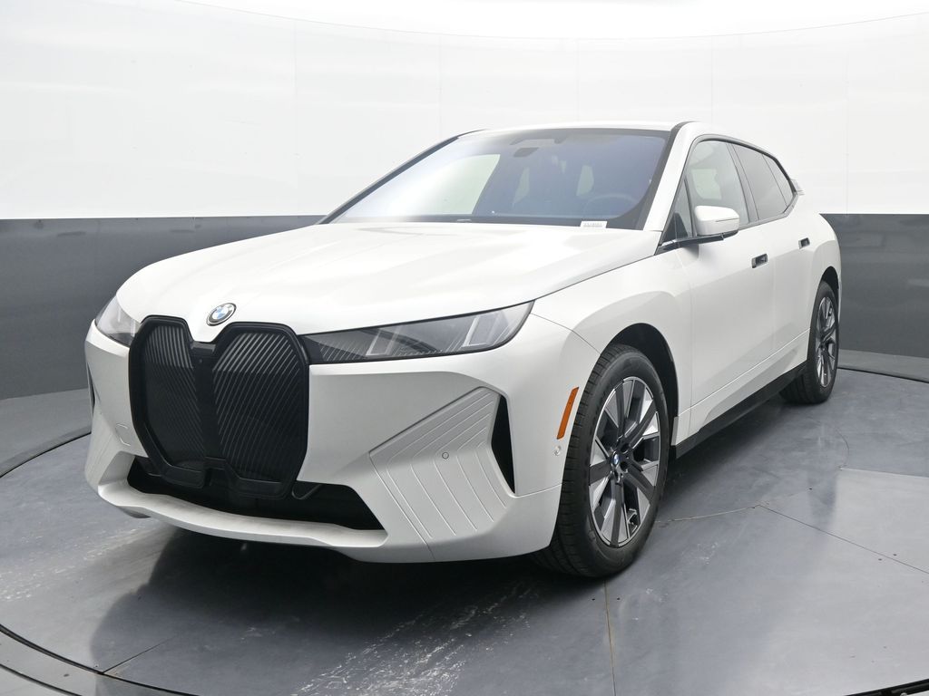2026 BMW iX xDrive45's photo