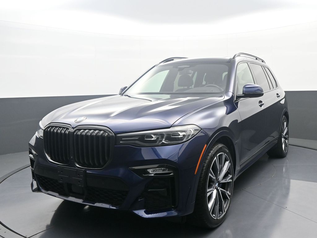 2022 BMW X7 xDrive40i's photo