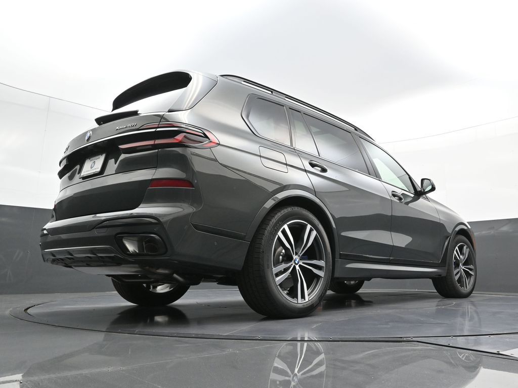 2026 BMW X7 40i - Photo 28