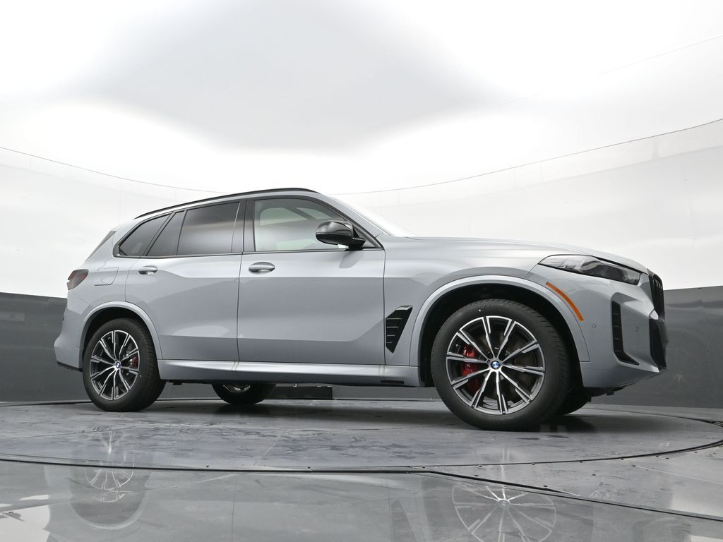 2026 BMW X5 M60i - Photo 21