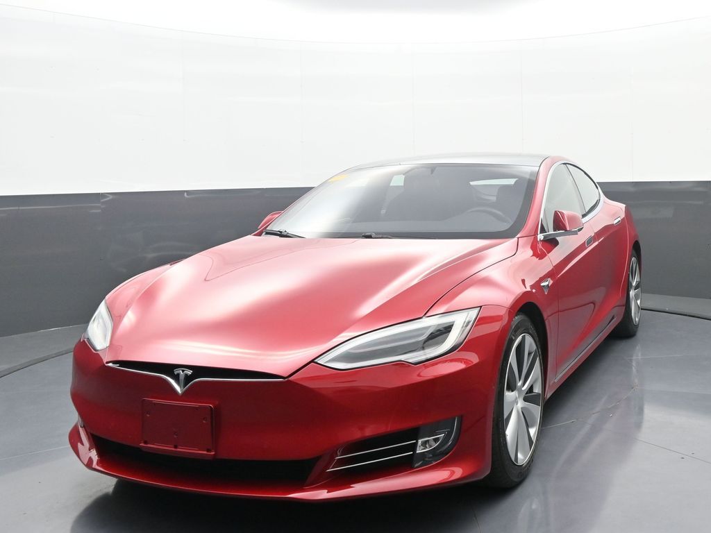 2021 Tesla Model S Performance's photo