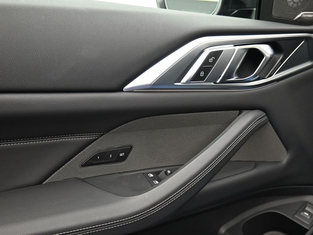 2026 BMW 4 Series 430i - Photo 9