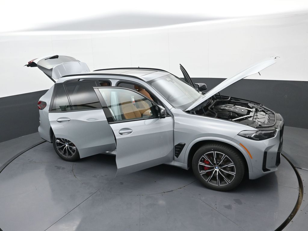 2026 BMW X5 M60i - Photo 37